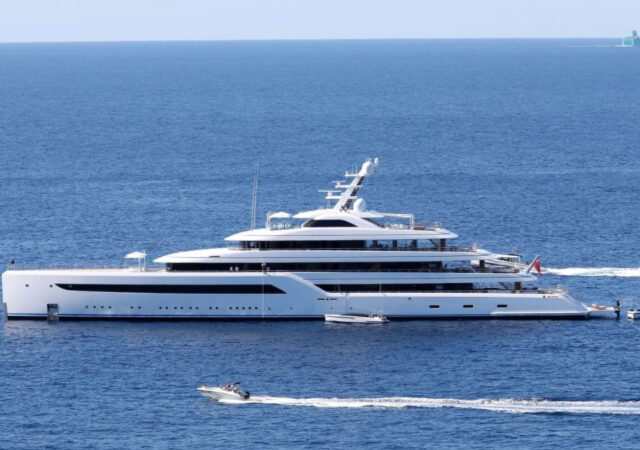 This Old Watercraft – Luxury Yacht